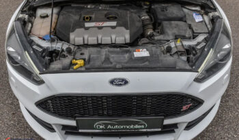 Ford Focus 2.0 EcoBoost ST mit Leder-Sport-Paket full
