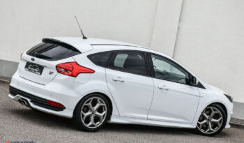Ford Focus 2.0 EcoBoost ST mit Leder-Sport-Paket full