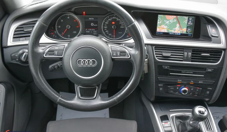 Audi A4 Avant 2.0 TDI DPF S line Sportpaket full